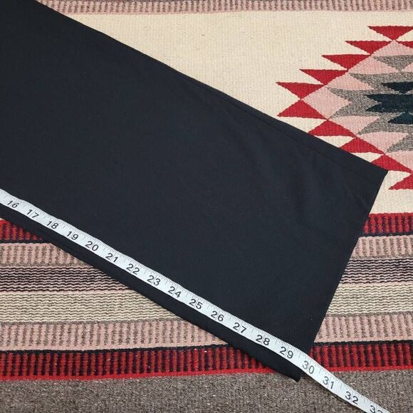 Akris Punto Black Wool Slacks Pants Sz US 10 Straight Leg Minimalist Career Work - Picture 9 of 9